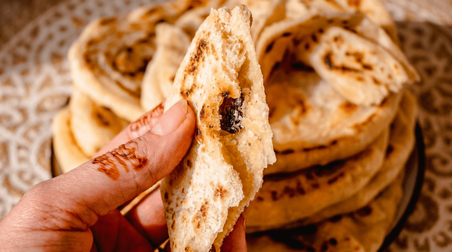 Peshwari Naan.